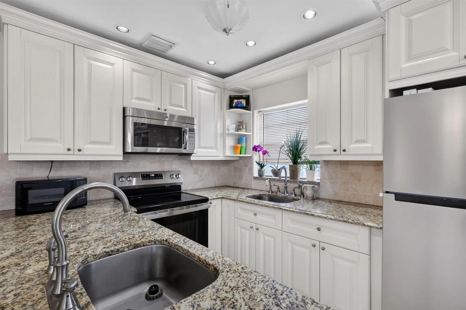 181 COVENTRY H, West Palm Beach, FL 33417 photo 8