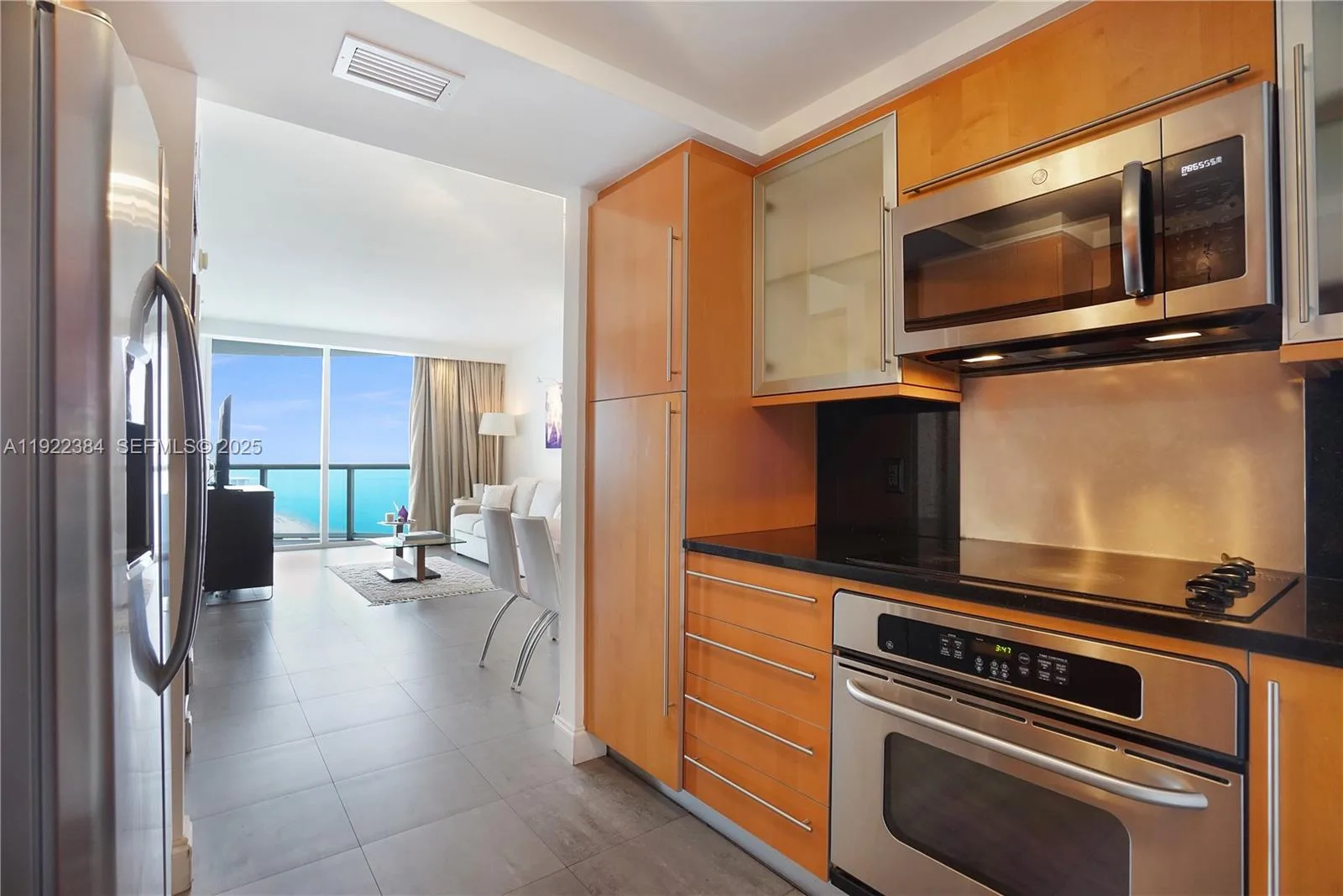 6365 Collins Ave # 2711, Miami Beach, FL 33141 photo 11
