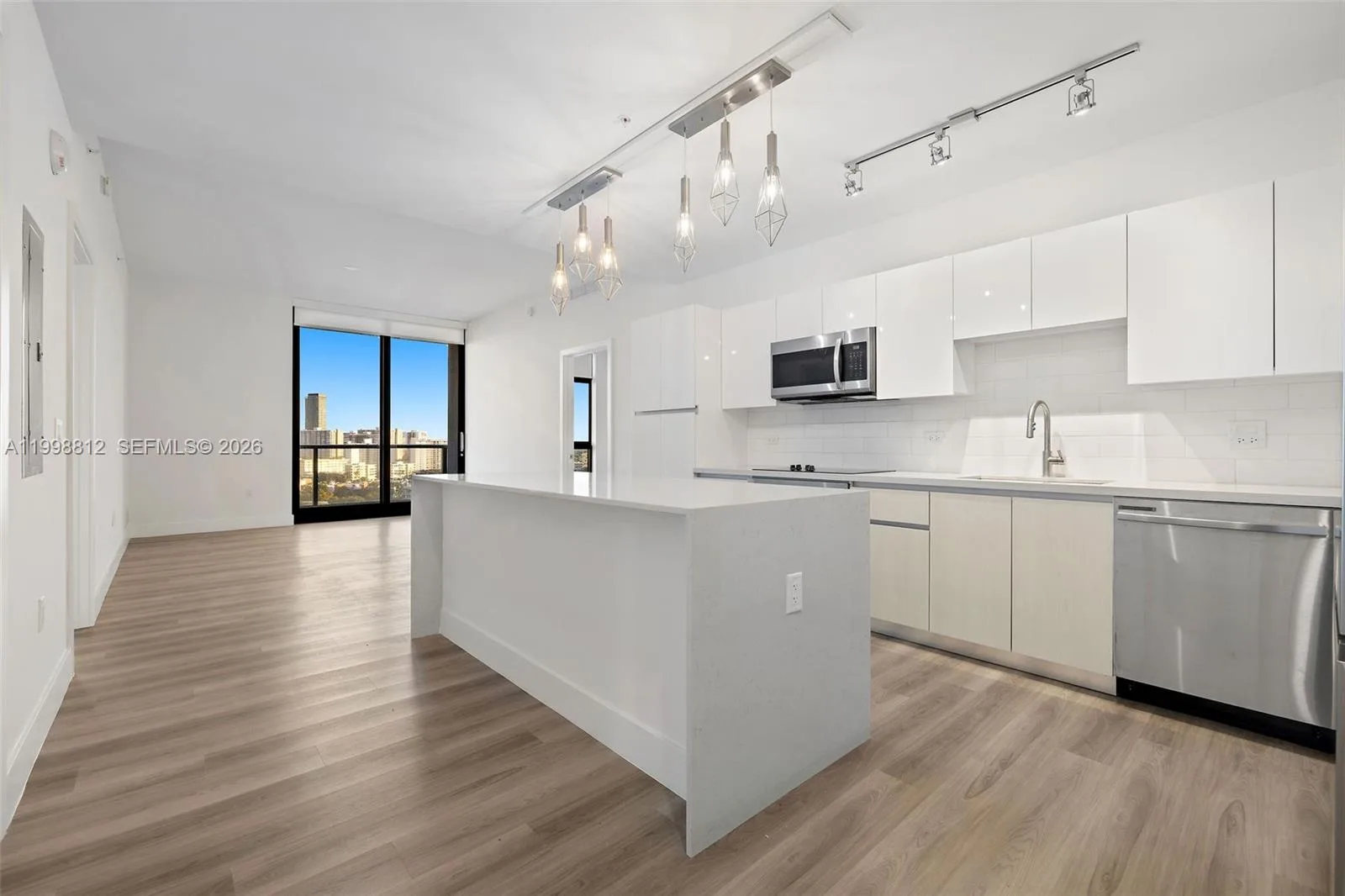 101 Diplomat Pkwy # 1004, Hallandale Beach, FL 33009