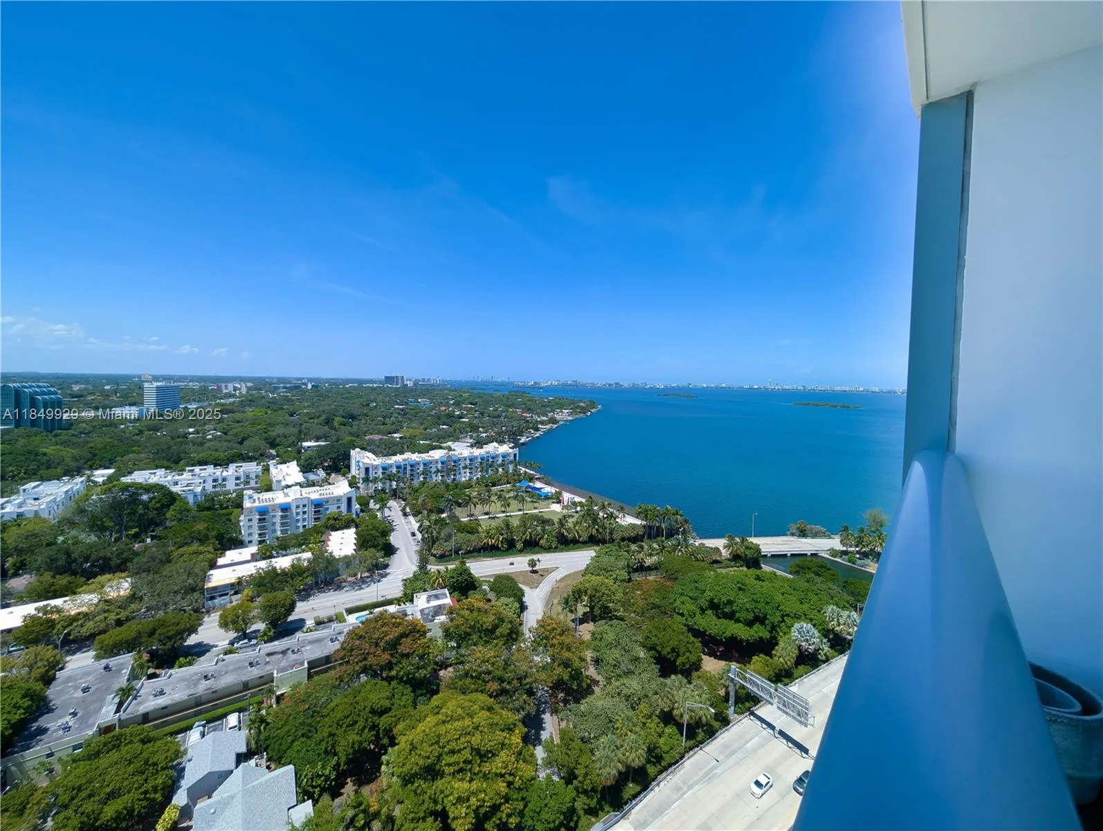 601 NE 36th St # 2201, Miami, FL 33137 photo 12