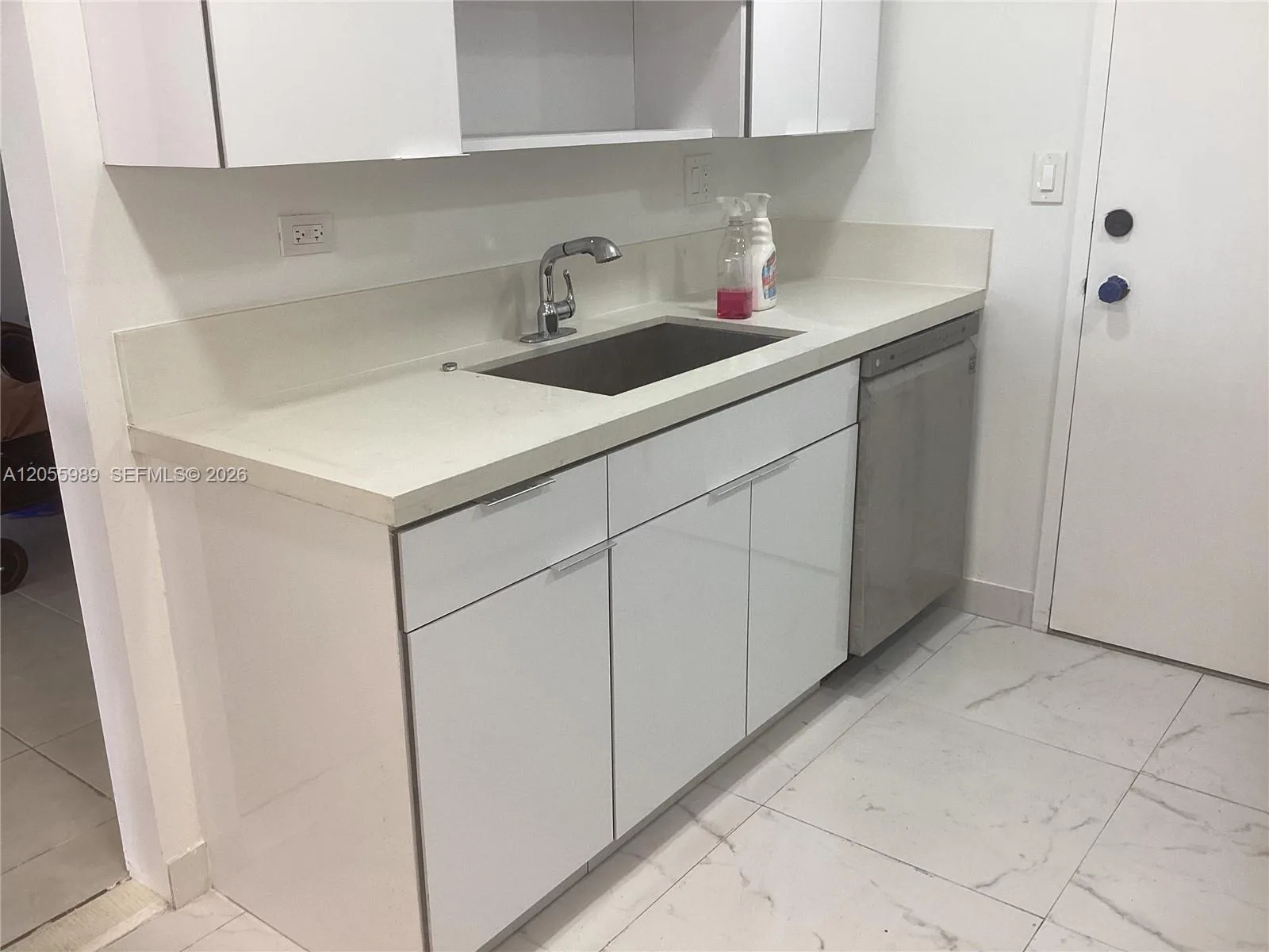 800 NE 195th St # 415, Miami, FL 33179 photo 9