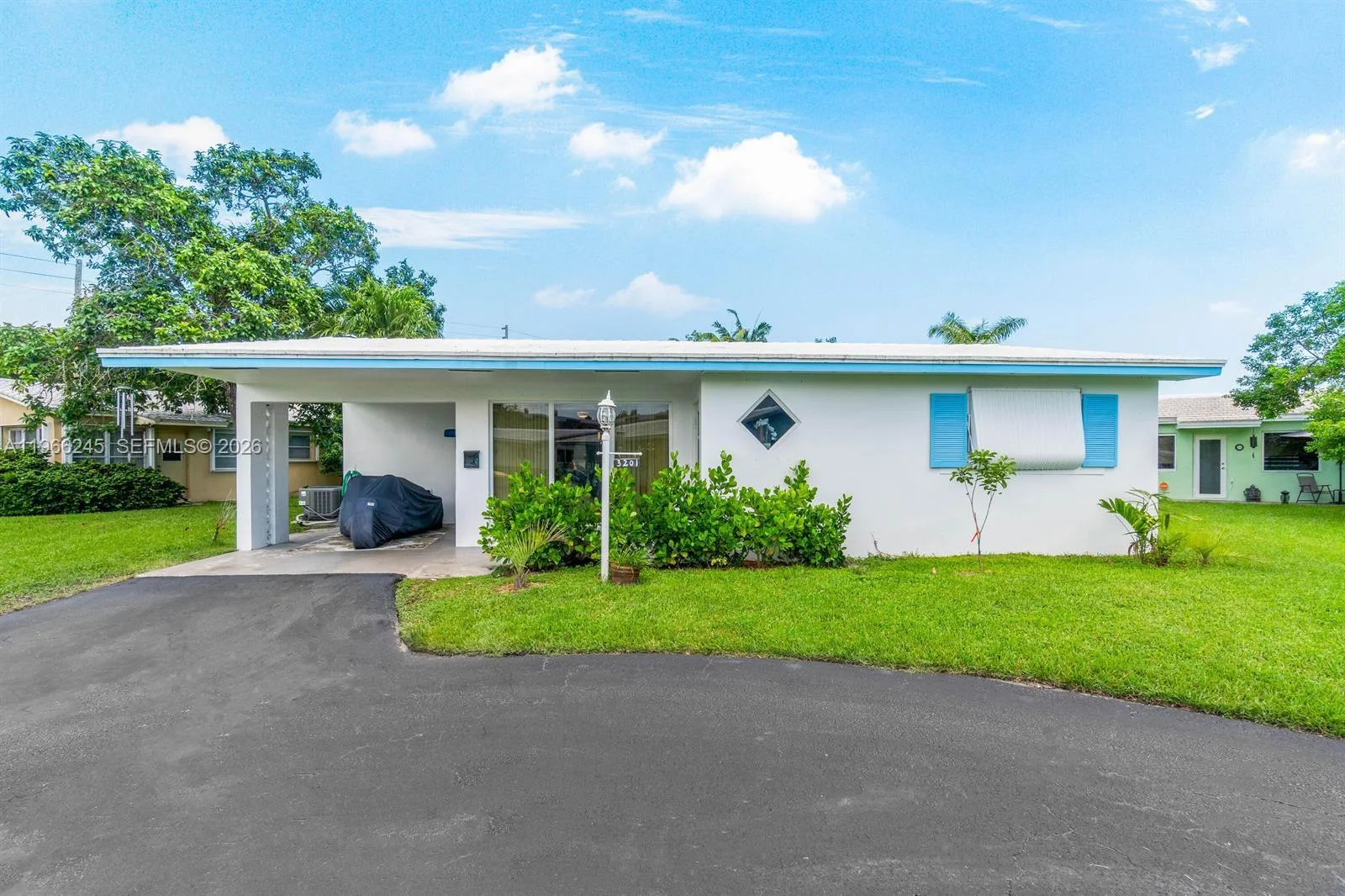 3201 Abbott Ln, Hollywood, FL 33021