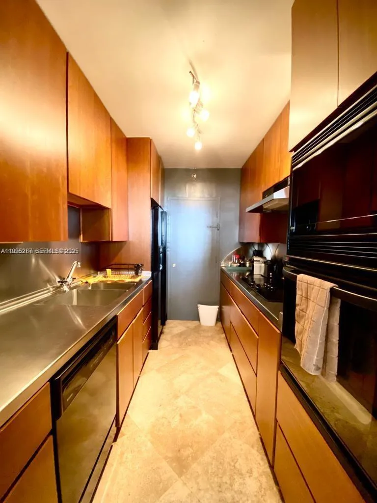 100 Lincoln Rd # 608, Miami Beach, FL 33139 photo 7