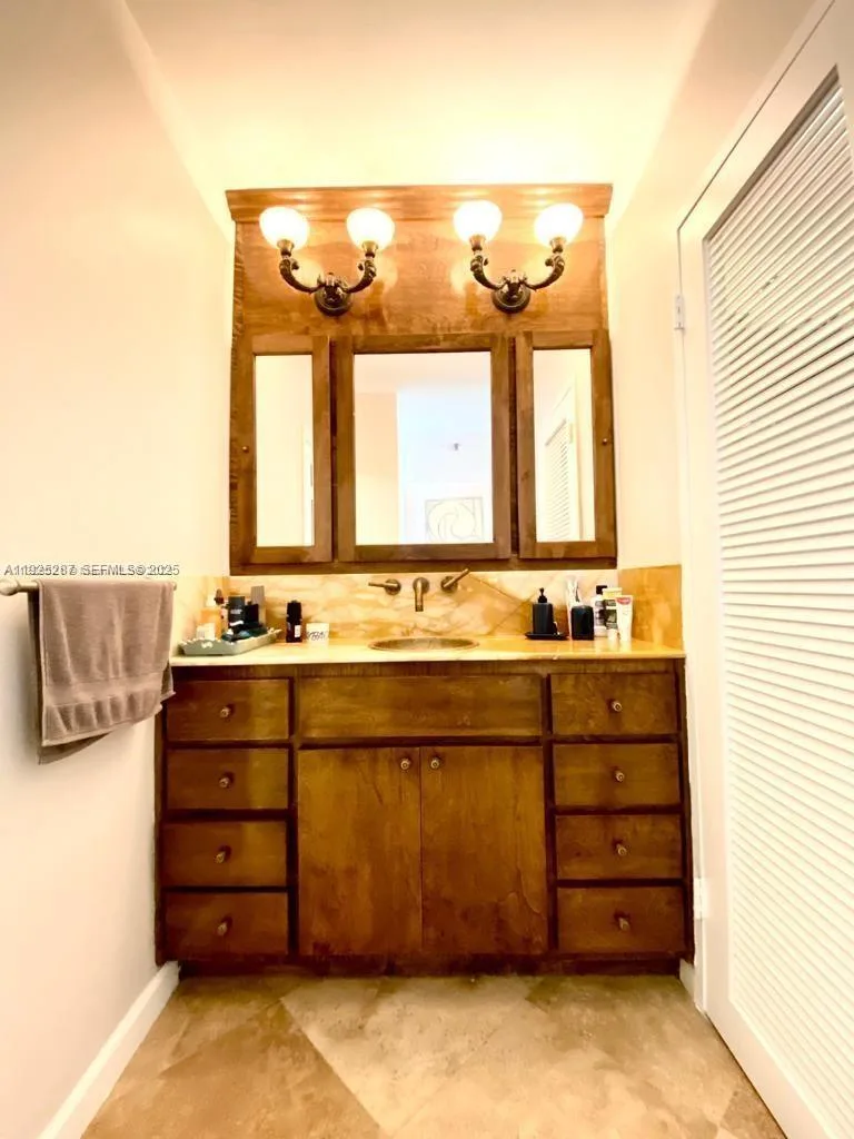 100 Lincoln Rd # 608, Miami Beach, FL 33139 photo 8