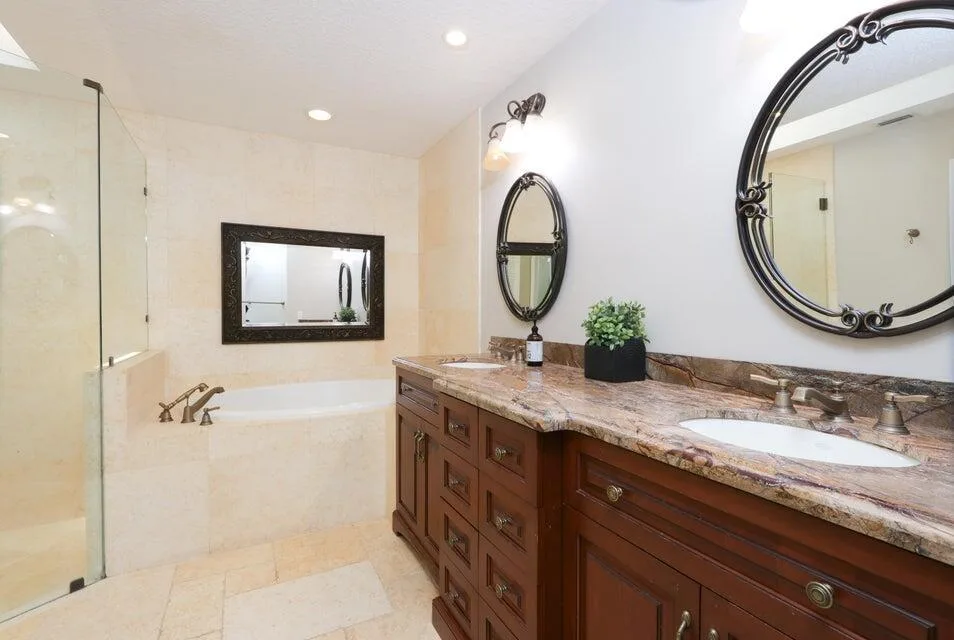 400 Seaside Lane, Juno Beach, FL 33408 photo 12