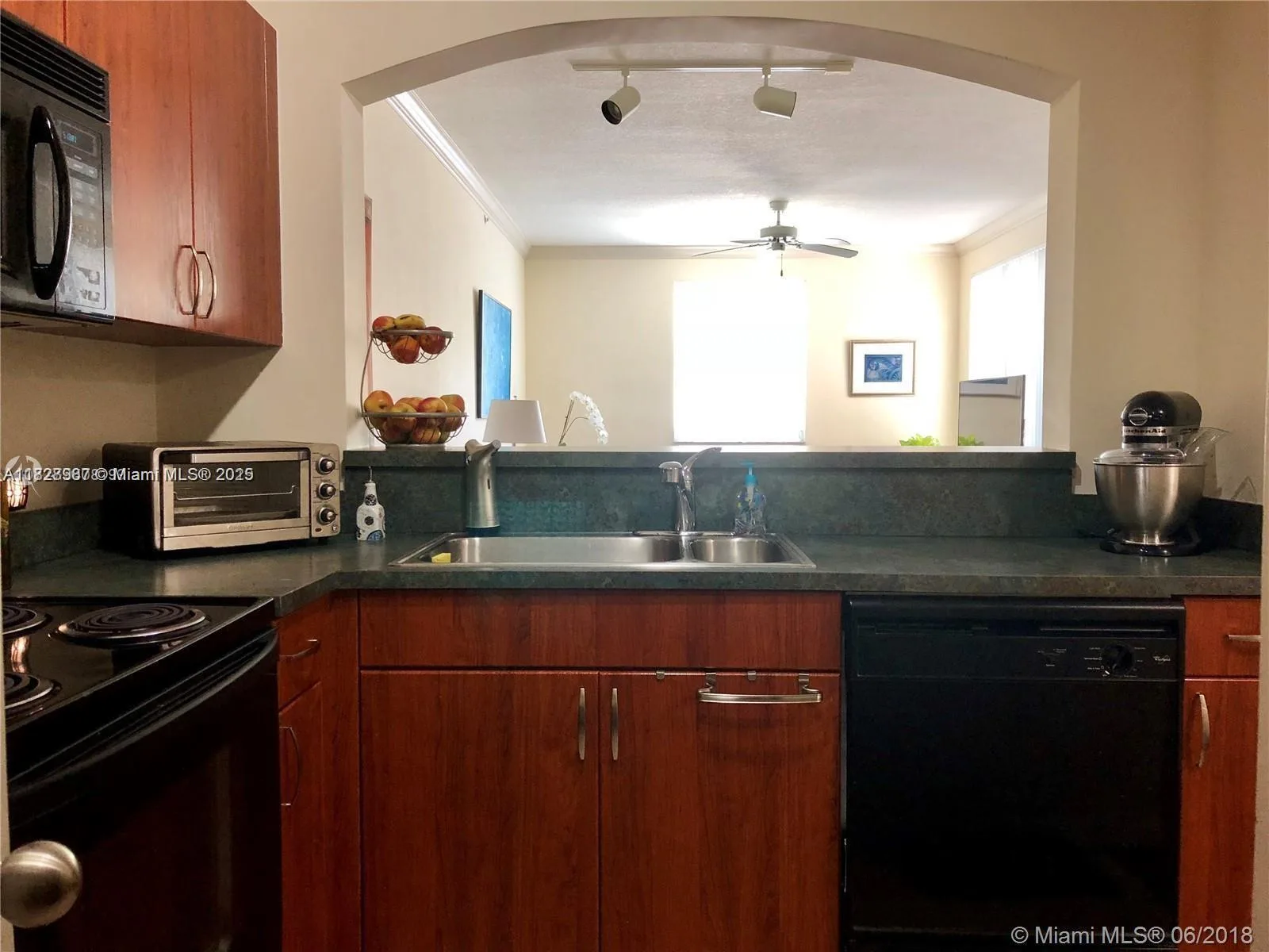 9172 Collins Ave # 13, Surfside, FL 33154 photo 9