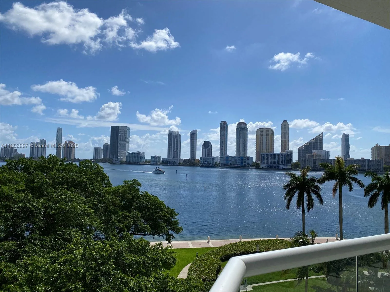 2600 Island Blvd # 505, Aventura, FL 33160 photo 5