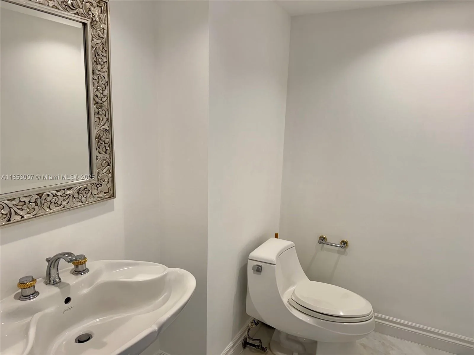 2600 Island Blvd # 505, Aventura, FL 33160 photo 6