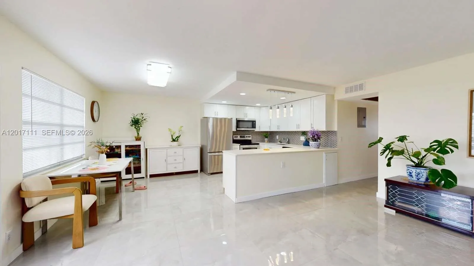 325 Wellington G # G, West Palm Beach, FL 33417