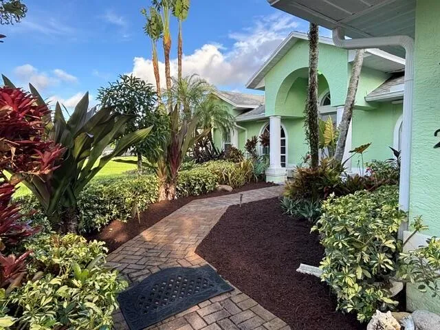 246 SE Ashley Oaks Way, Stuart, FL 34997 photo 4