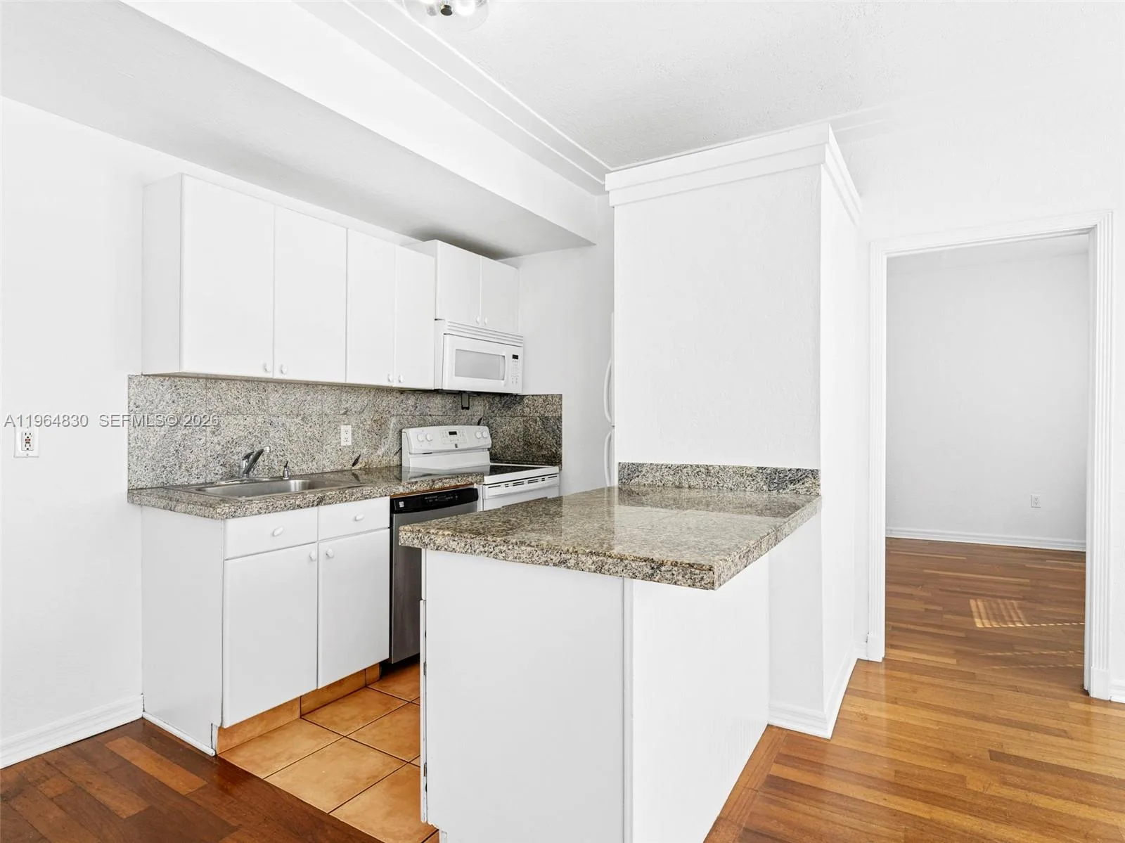 1027 Pennsylvania Ave # 206, Miami Beach, FL 33139 photo 2