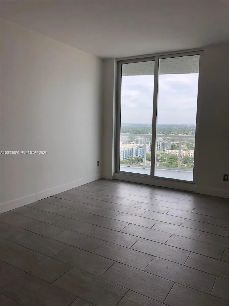 315 NE 3rd Ave # 2009, Fort Lauderdale, FL 33301 photo 11