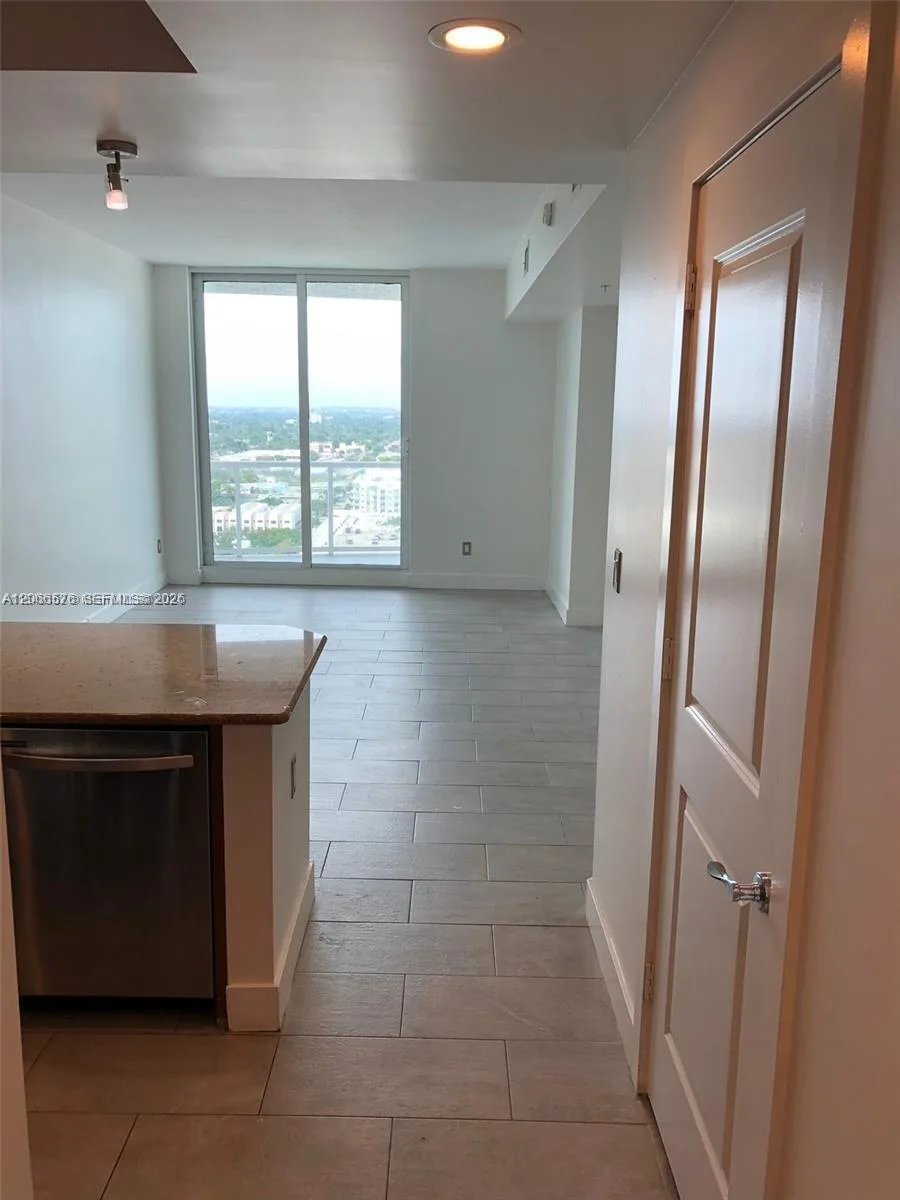 315 NE 3rd Ave # 2009, Fort Lauderdale, FL 33301 photo 2