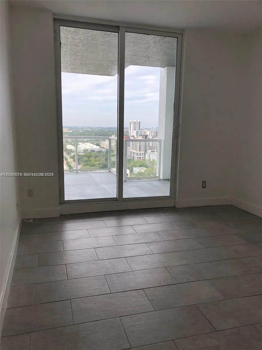 315 NE 3rd Ave # 2009, Fort Lauderdale, FL 33301 photo 9