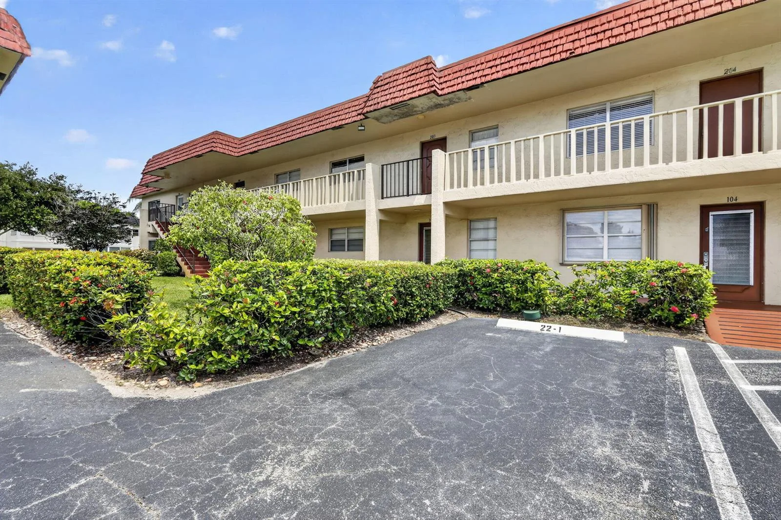 22 ABBEY Lane # 101, Delray Beach, FL 33446