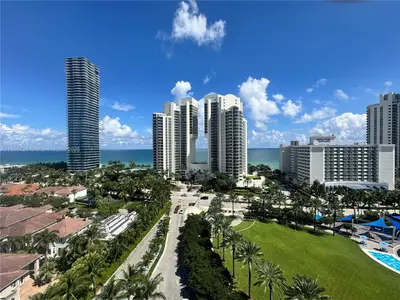 OCEAN RESERVE CONDO