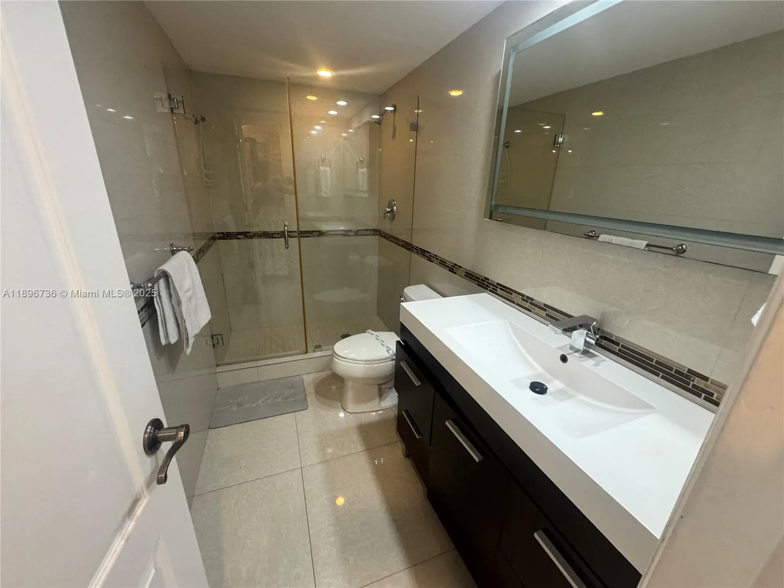 19370 Collins Ave # 1427, Sunny Isles Beach, FL 33160 photo 11