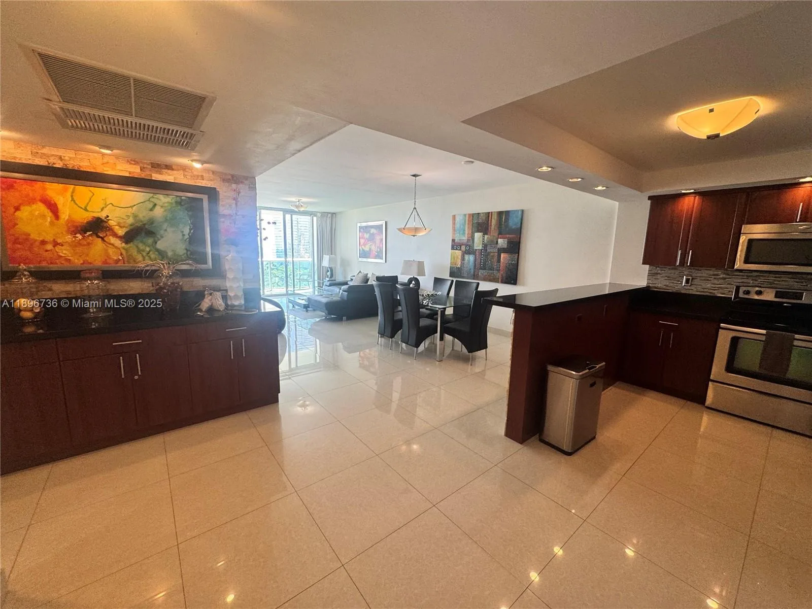 19370 Collins Ave # 1427, Sunny Isles Beach, FL 33160 photo 2
