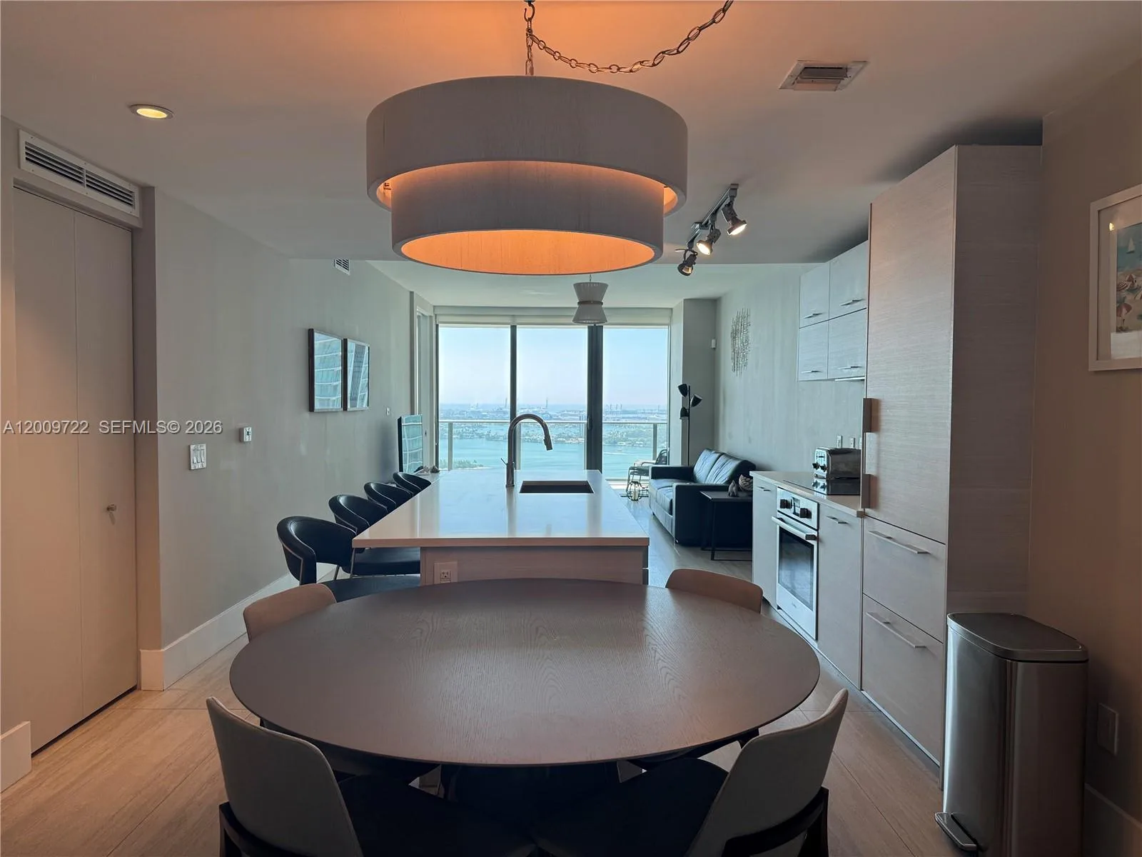 650 NE 32nd St # 3903, Miami, FL 33137