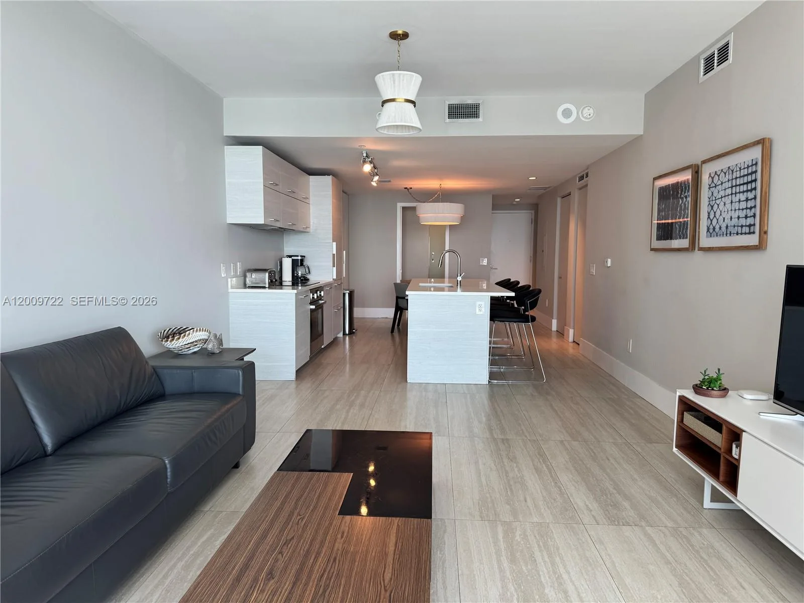 650 NE 32nd St # 3903, Miami, FL 33137 photo 2
