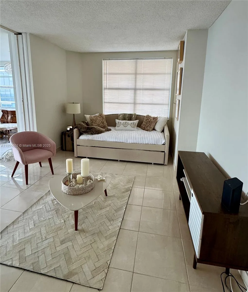 1980 S Ocean Dr # 22E, Hallandale Beach, FL 33009 photo 11