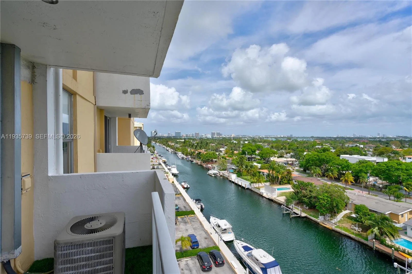 2000 NE 135th St # 908, North Miami, FL 33181 photo 13