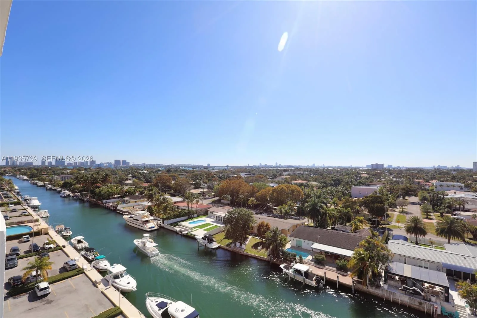 2000 NE 135th St # 908, North Miami, FL 33181 photo 2