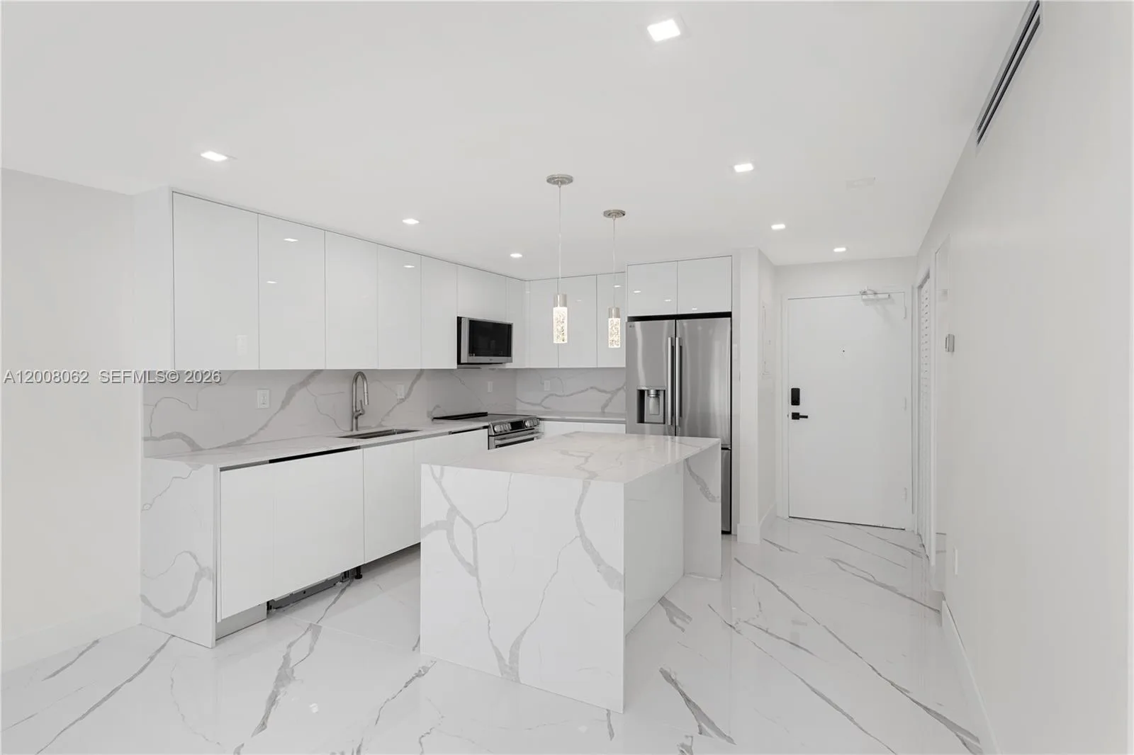 345 Ocean Dr # 708, Miami Beach, FL 33139 photo 12