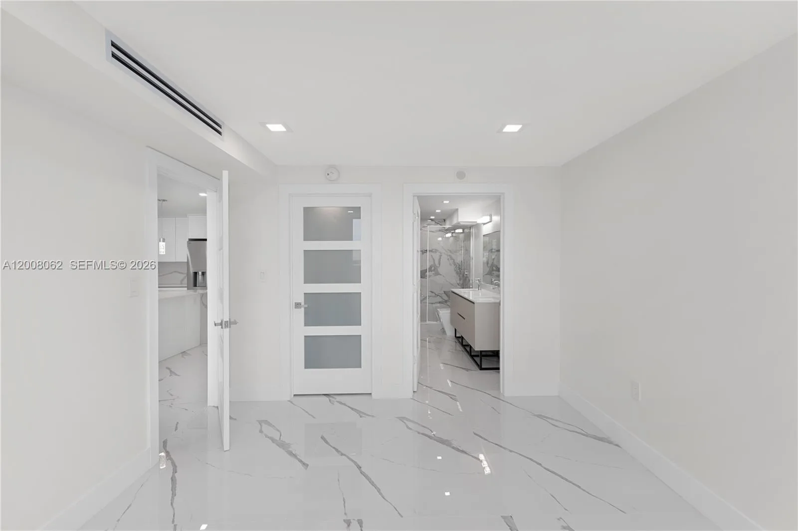 345 Ocean Dr # 708, Miami Beach, FL 33139 photo 8