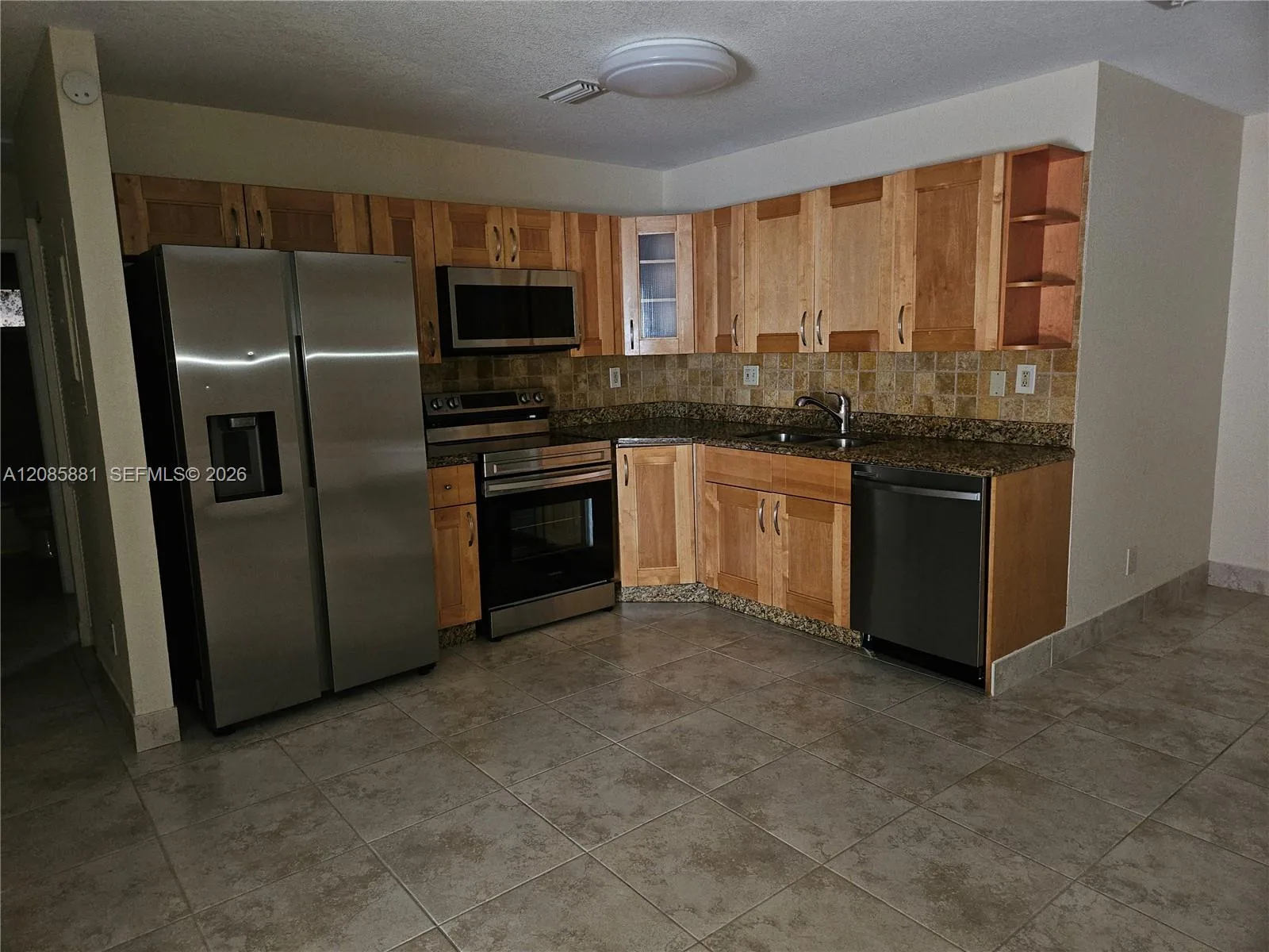 2500 NE 193rd St # 2502, Miami, FL 33180