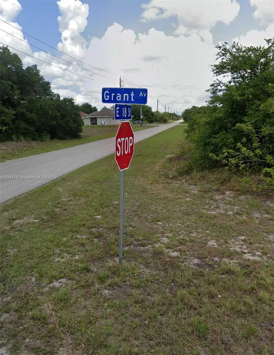 1803 GRANT AVE, Lehigh Acres, FL 33972