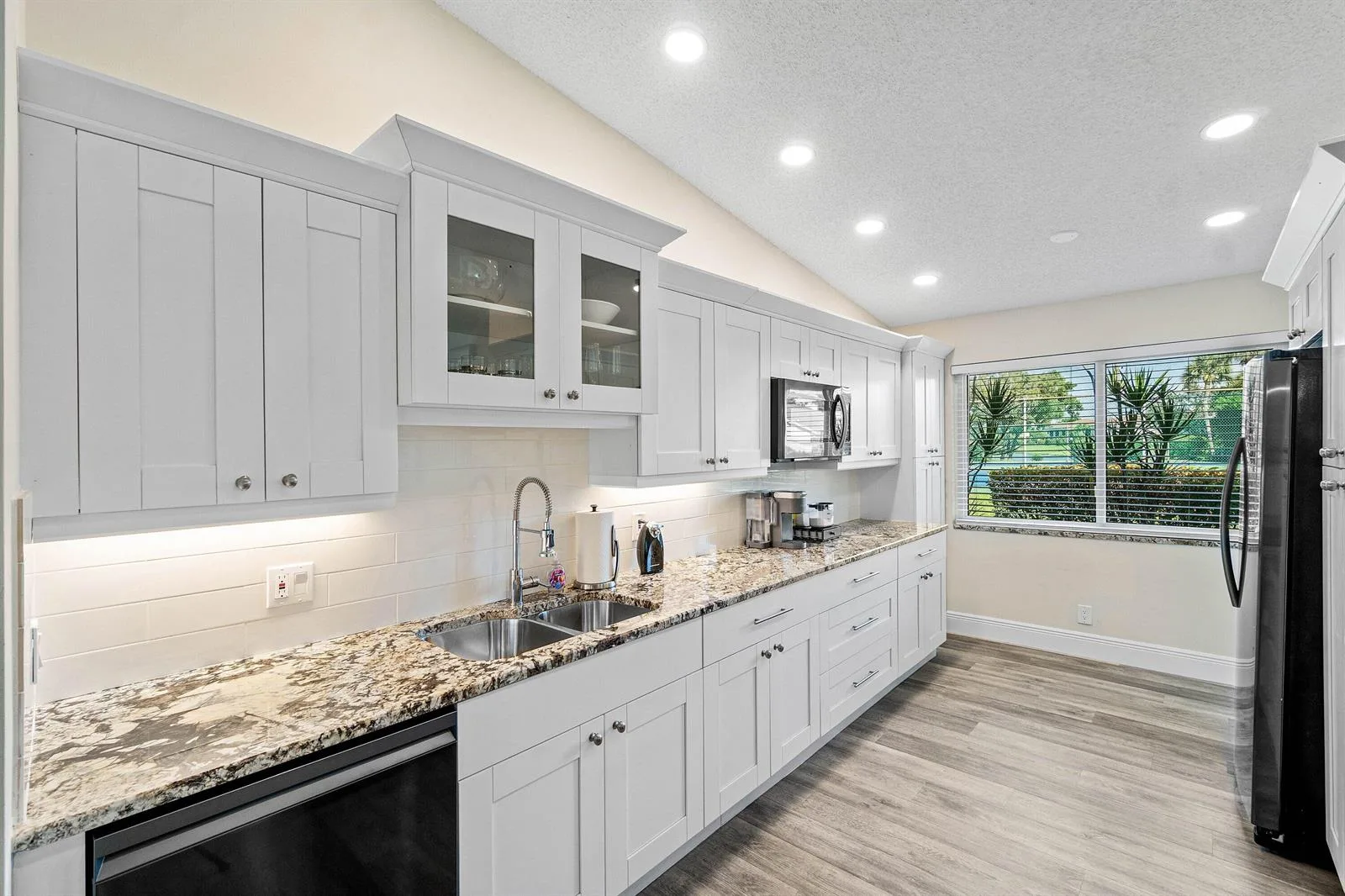 732 Lago Road, Delray Beach, FL 33445 photo 12