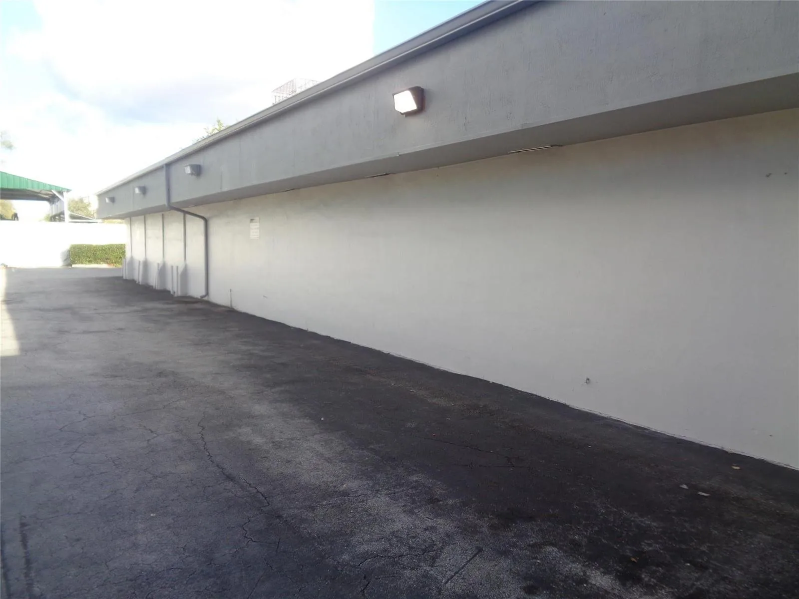 2323 NW 19th Street, Fort Lauderdale, FL 33311 photo 3
