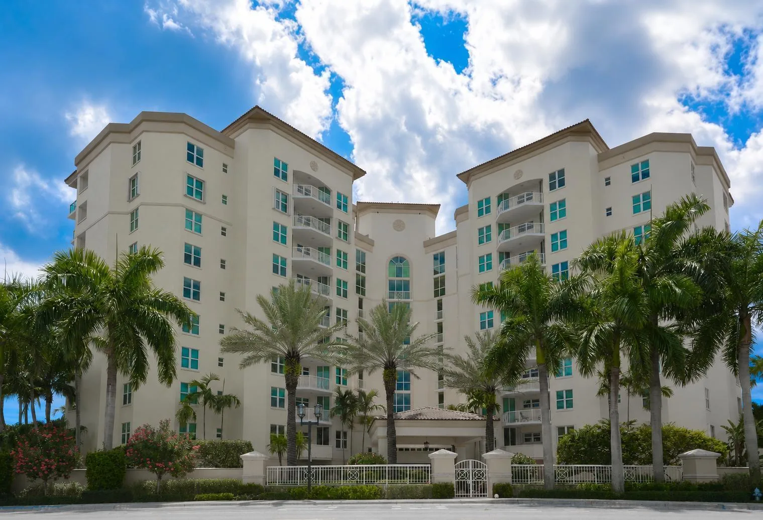 550 SE Mizner Boulevard # B702, Boca Raton, FL 33432
