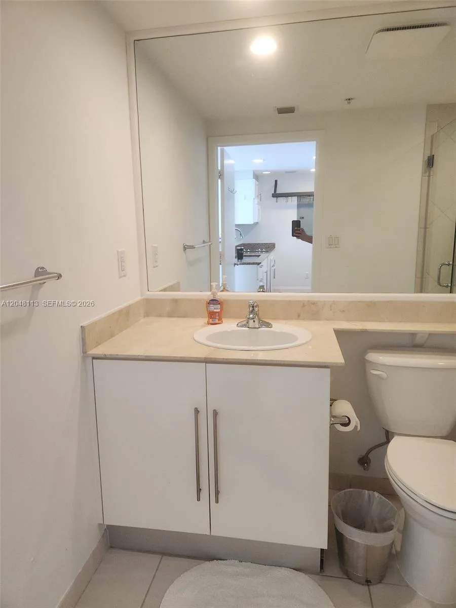 325 S Biscayne Blvd # 1420, Miami, FL 33131 photo 4