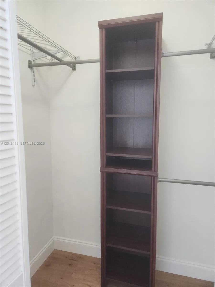 325 S Biscayne Blvd # 1420, Miami, FL 33131 photo 7
