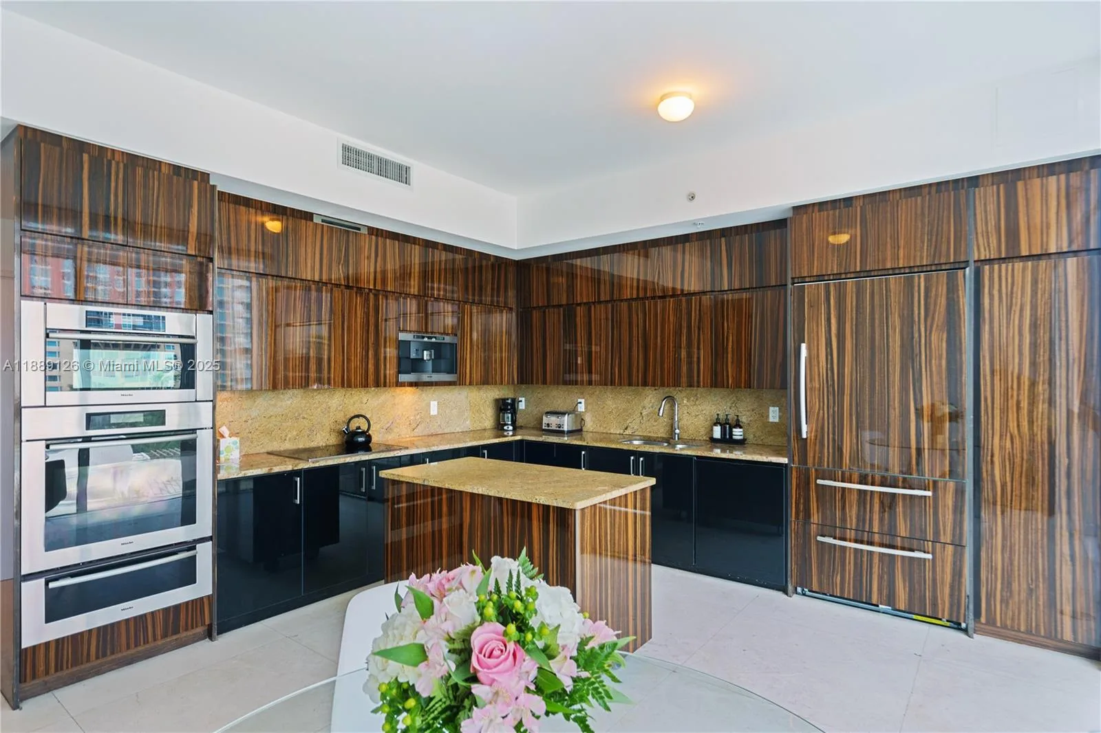 50 S Pointe Dr # 805, Miami Beach, FL 33139 photo 5