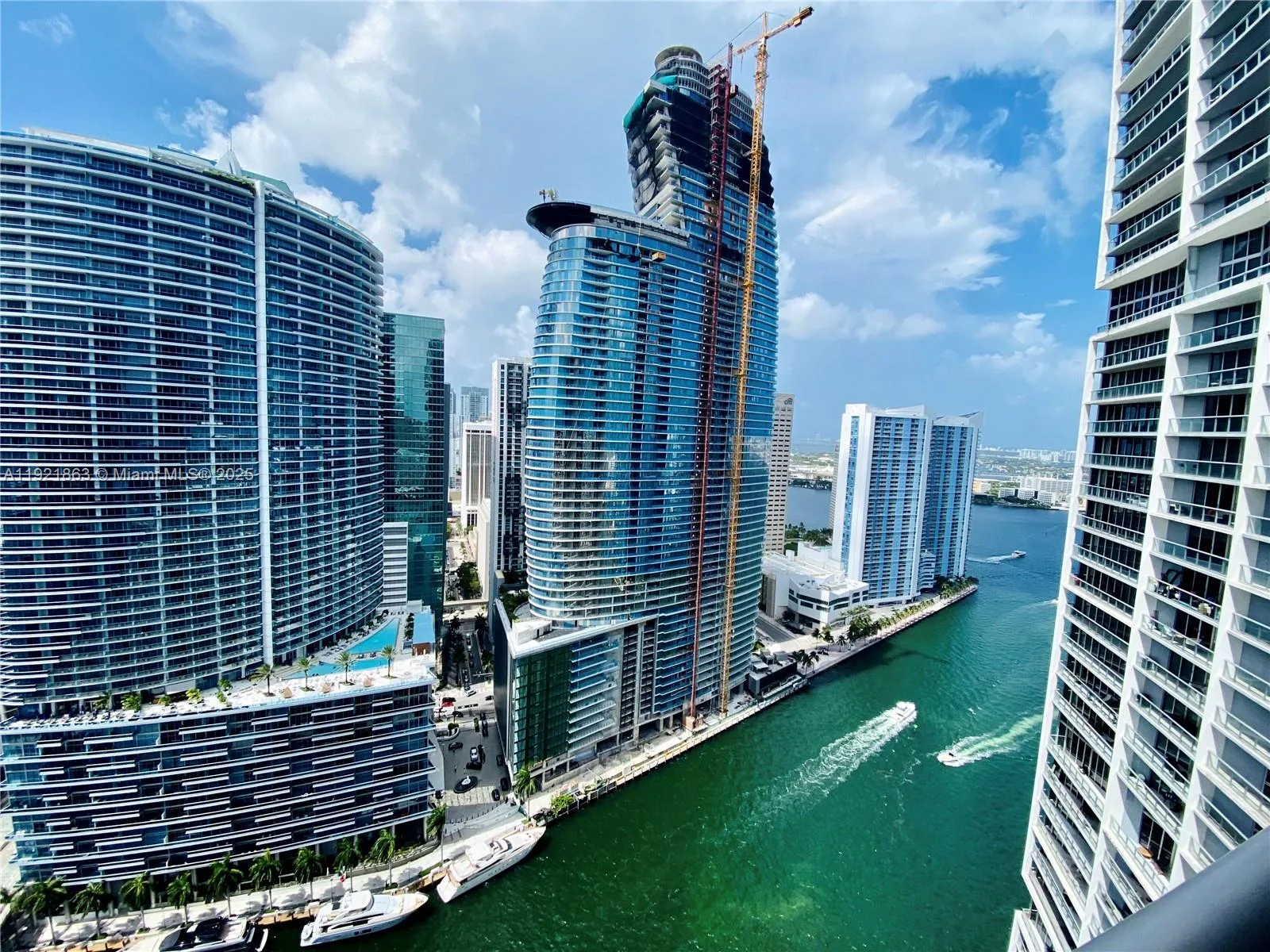 475 Brickell Ave # 3715, Miami, FL 33131