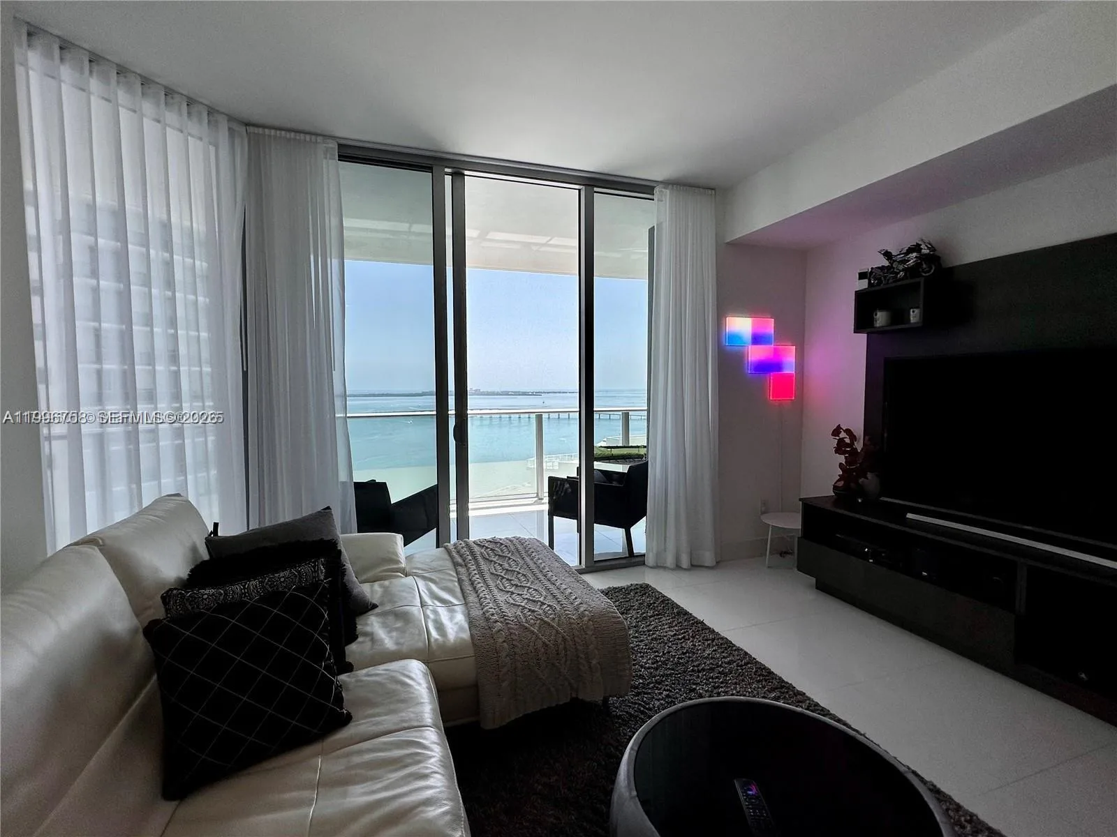 1300 Brickell Bay Dr # 3206, Miami, FL 33131 photo 4