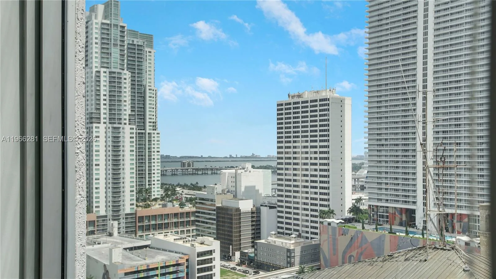 151 SE 1st St # 2101, Miami, FL 33131 photo 2