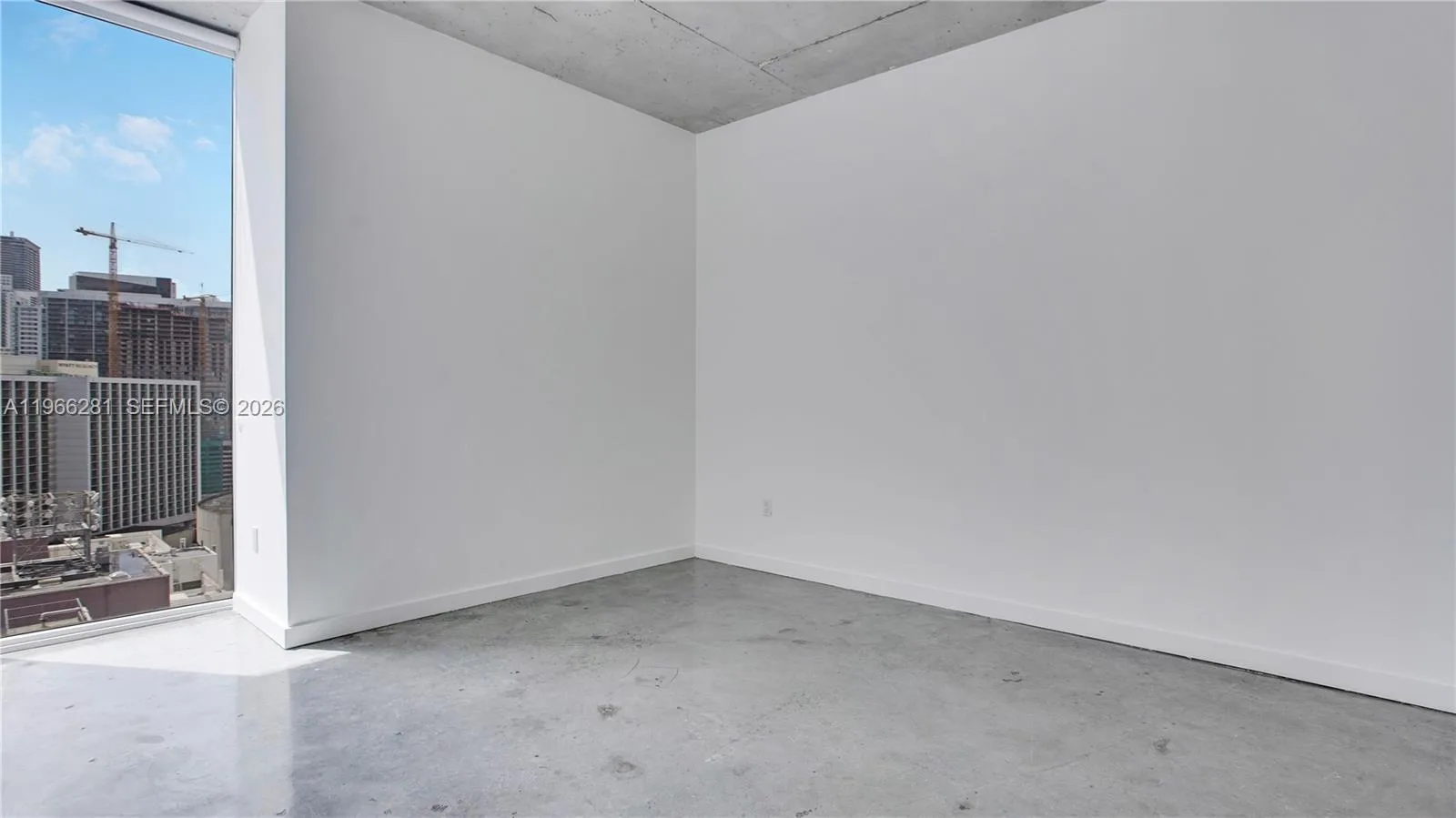151 SE 1st St # 2101, Miami, FL 33131 photo 5
