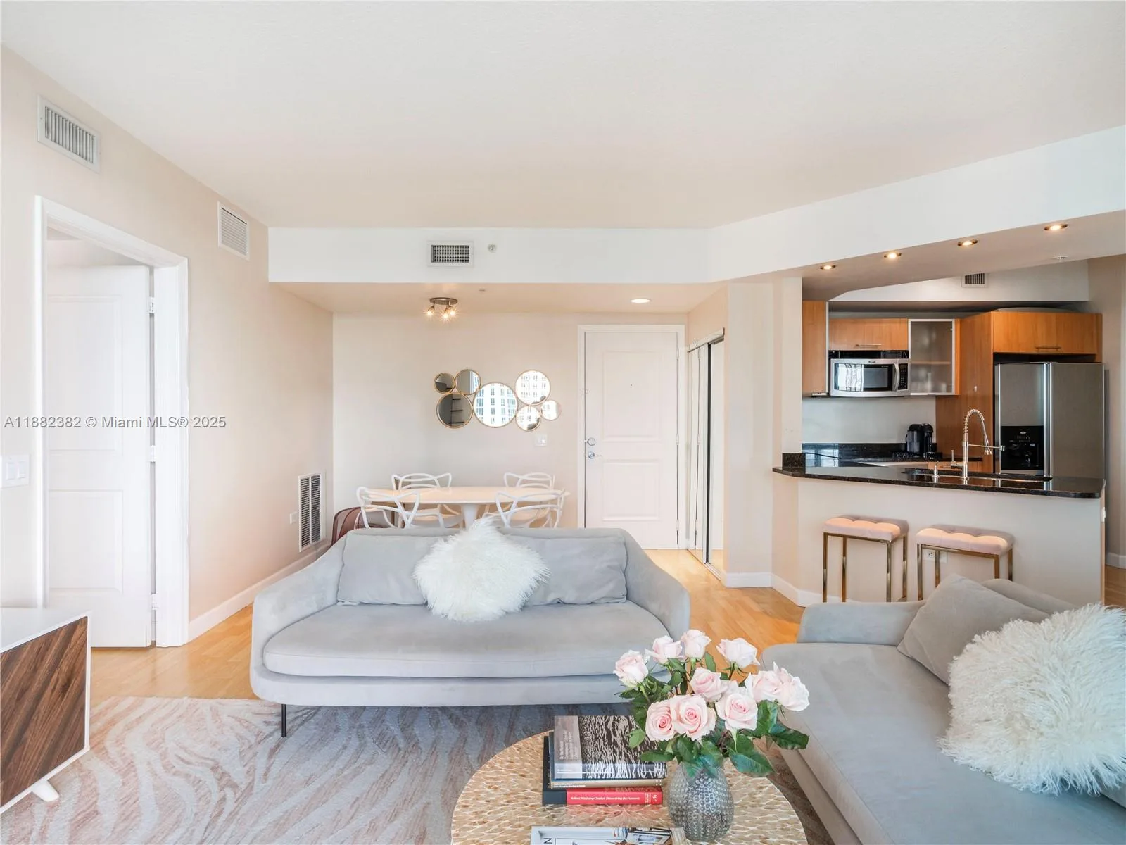 480 NE 30th St # 1103, Miami, FL 33137 photo 3