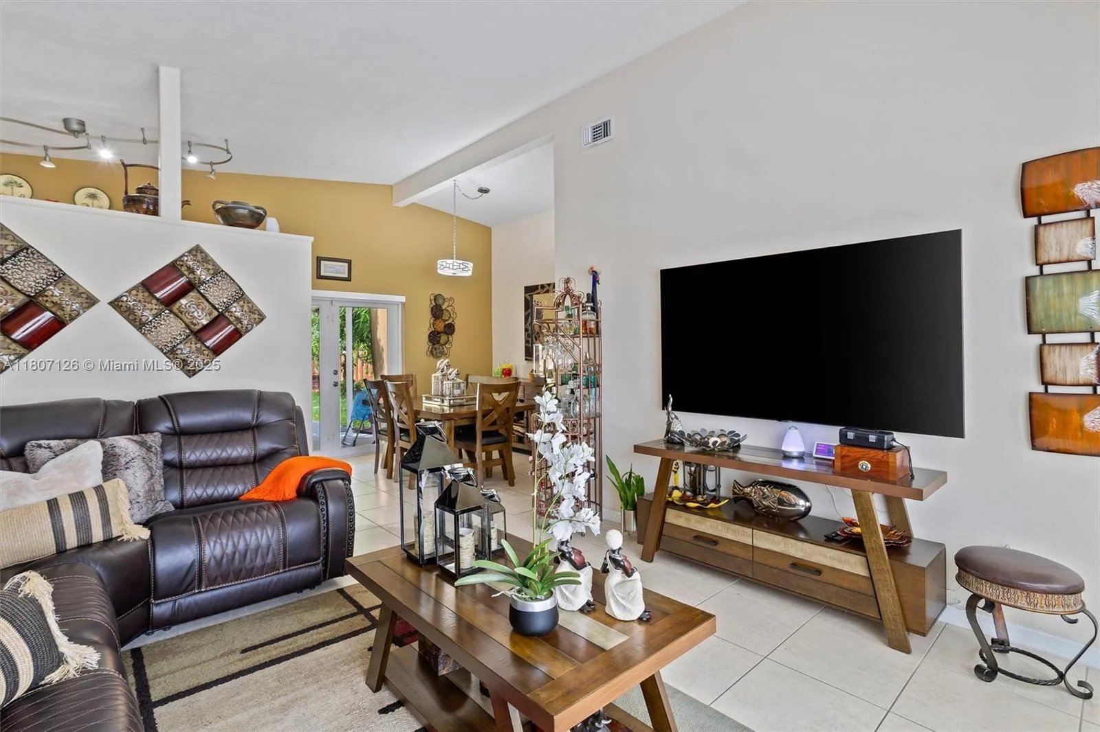 881 NW 177th Ter, Miami Gardens, FL 33169 photo 7