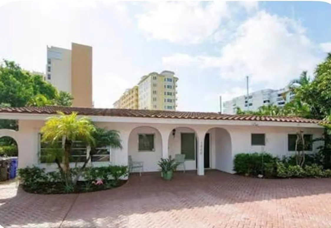 1800 E TERRA MAR Drive, Lauderdale By The Sea, FL 33062 photo 2