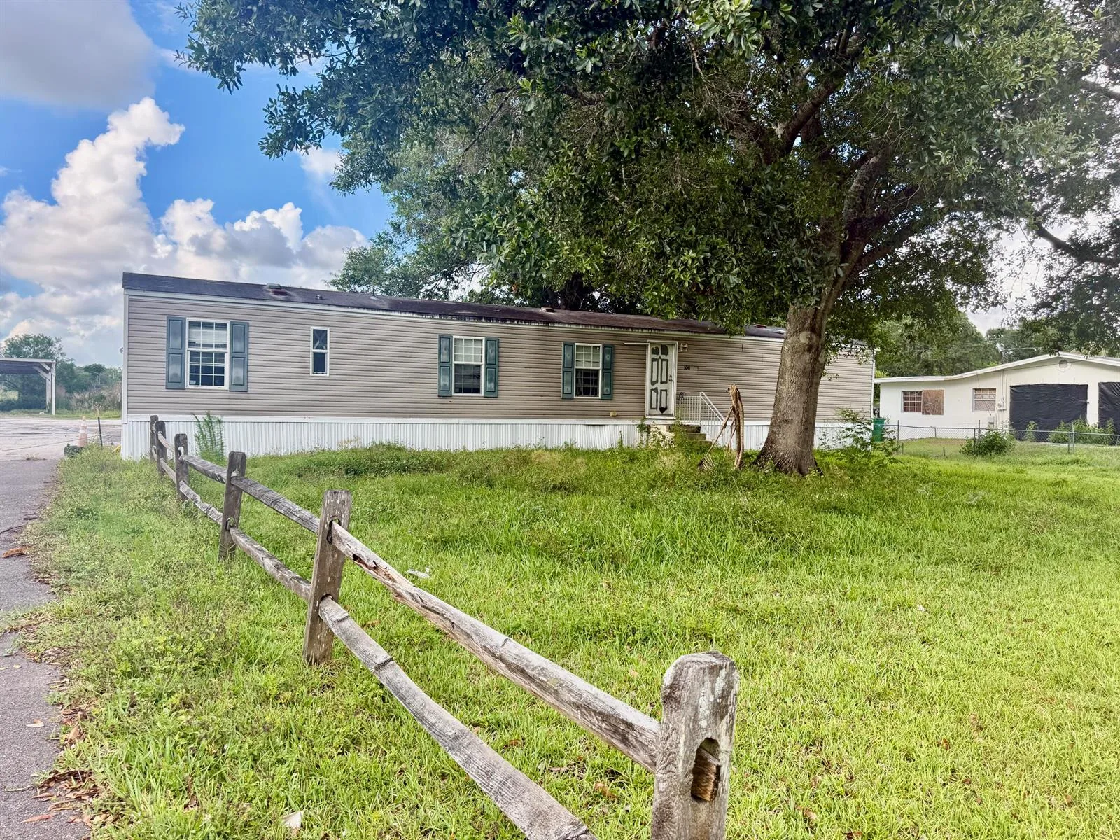 1071 NW 39th Circle, Okeechobee, FL 34972