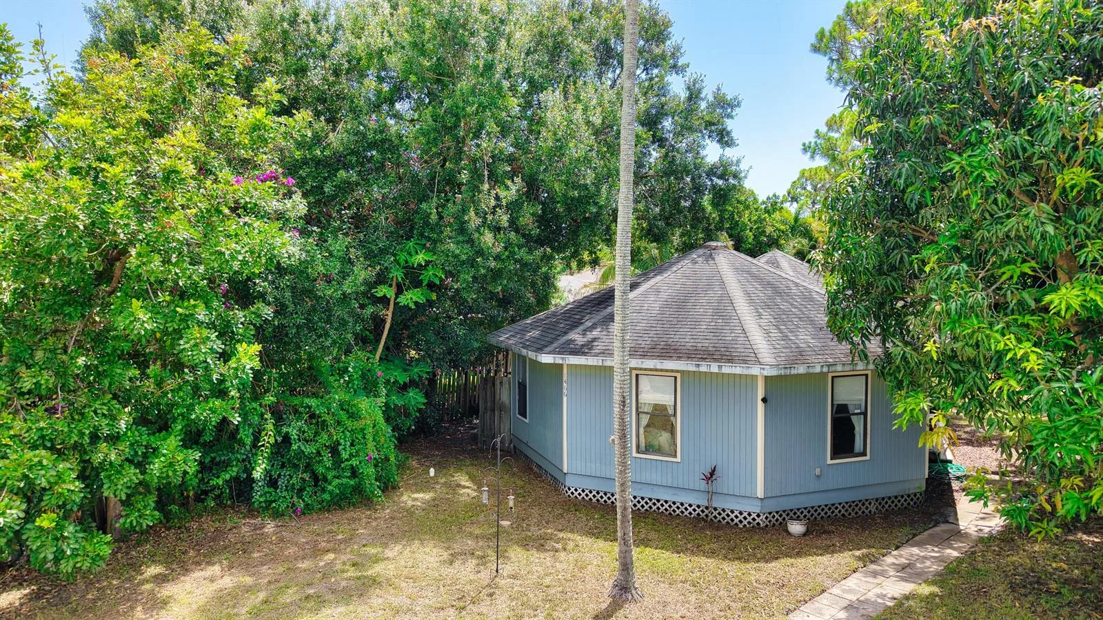 1466 SW 24th Avenue SW, Vero Beach, FL 32962 photo 2