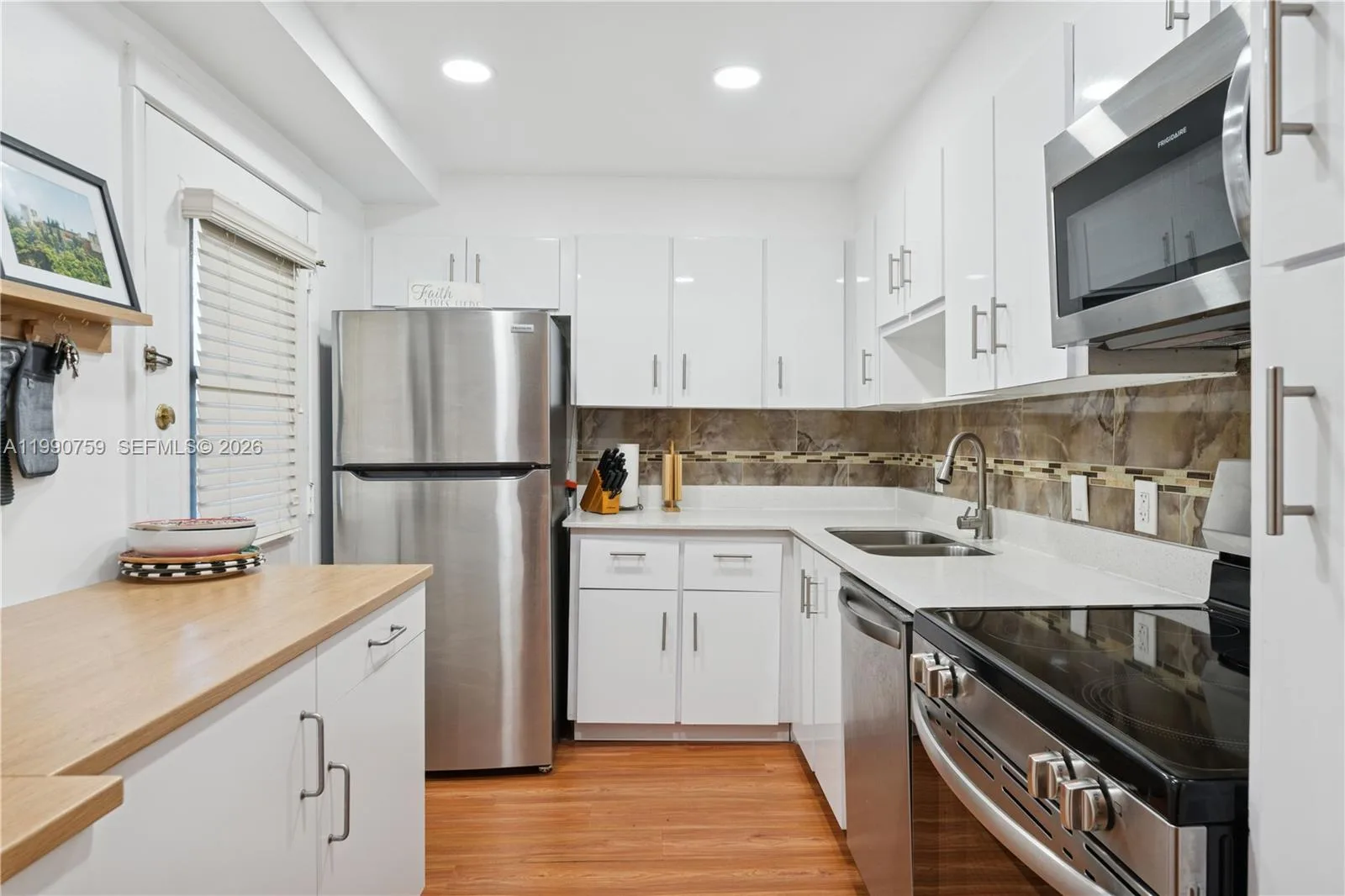 3101 N Country Club Dr # 102, Aventura, FL 33180