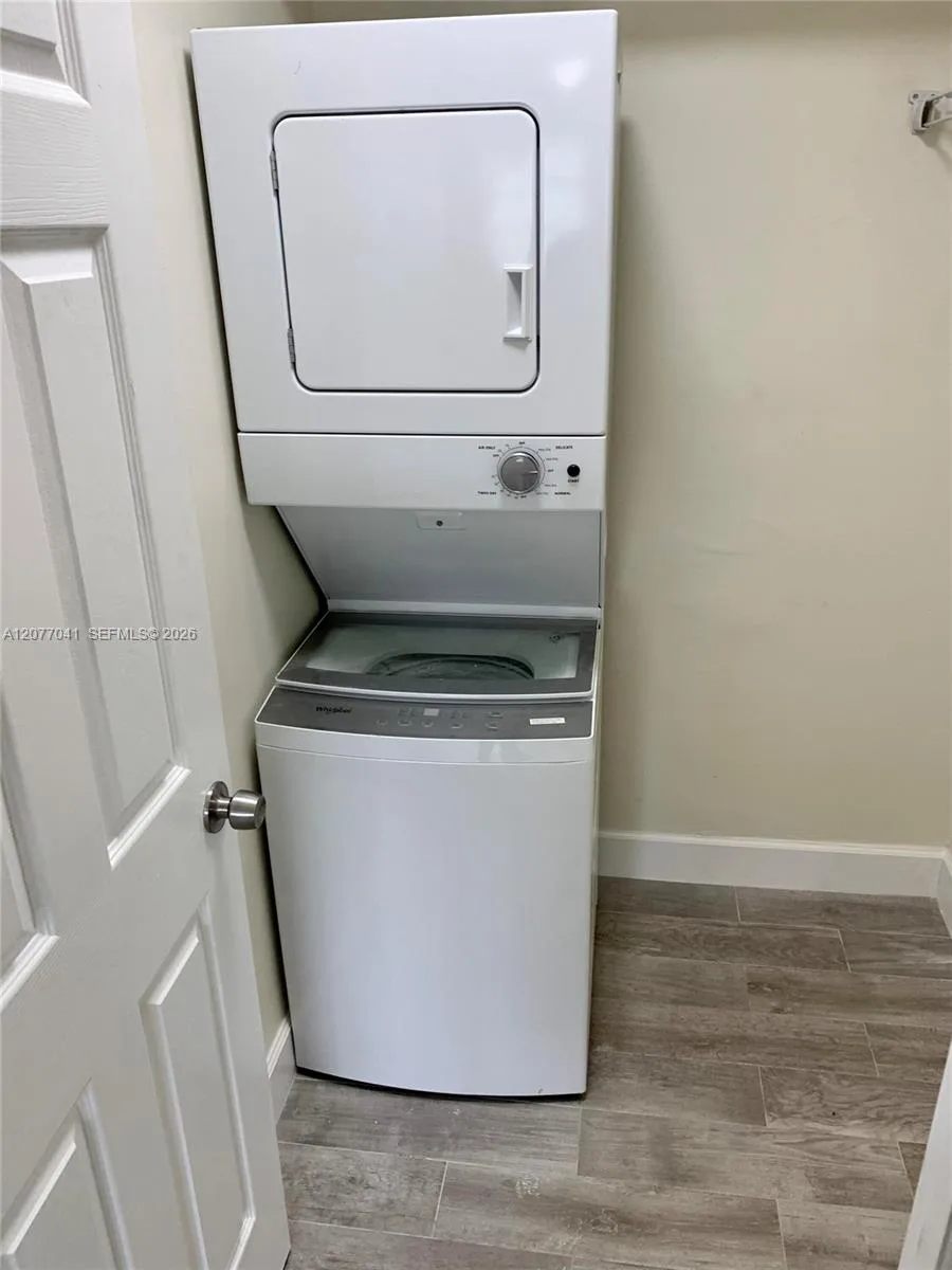 2051 NW 81st Ave # 528, Pembroke Pines, FL 33024 — zdjęcie 5