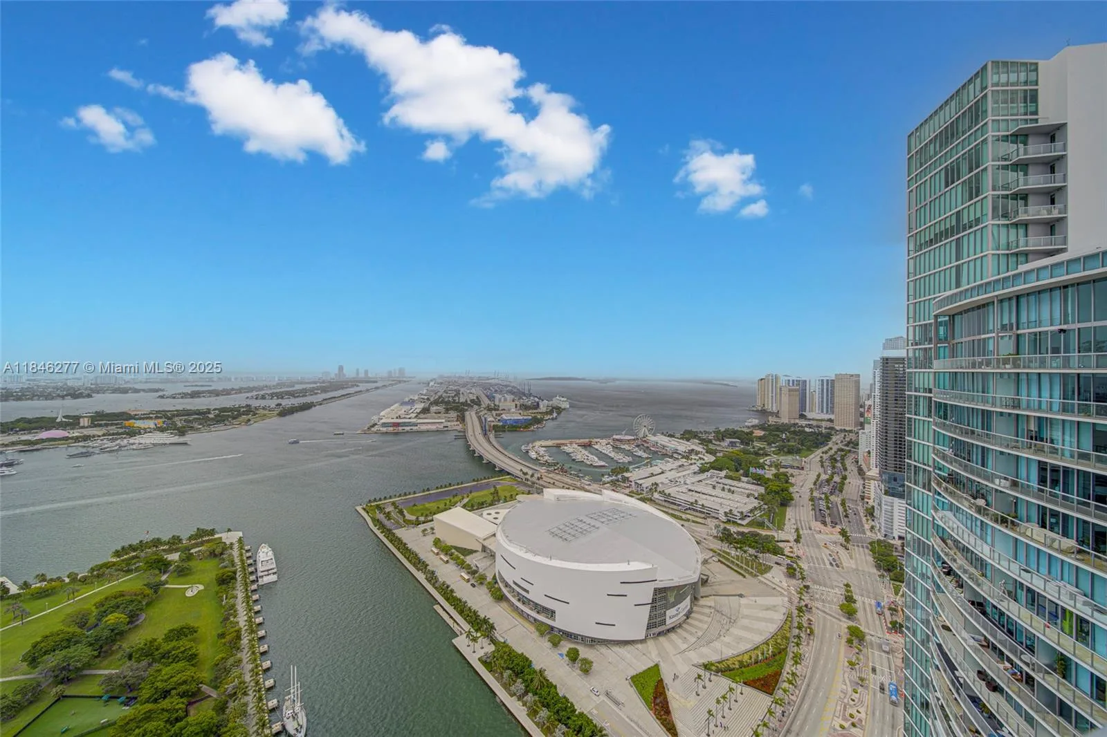 900 Biscayne Blvd # 5203, Miami, FL 33132
