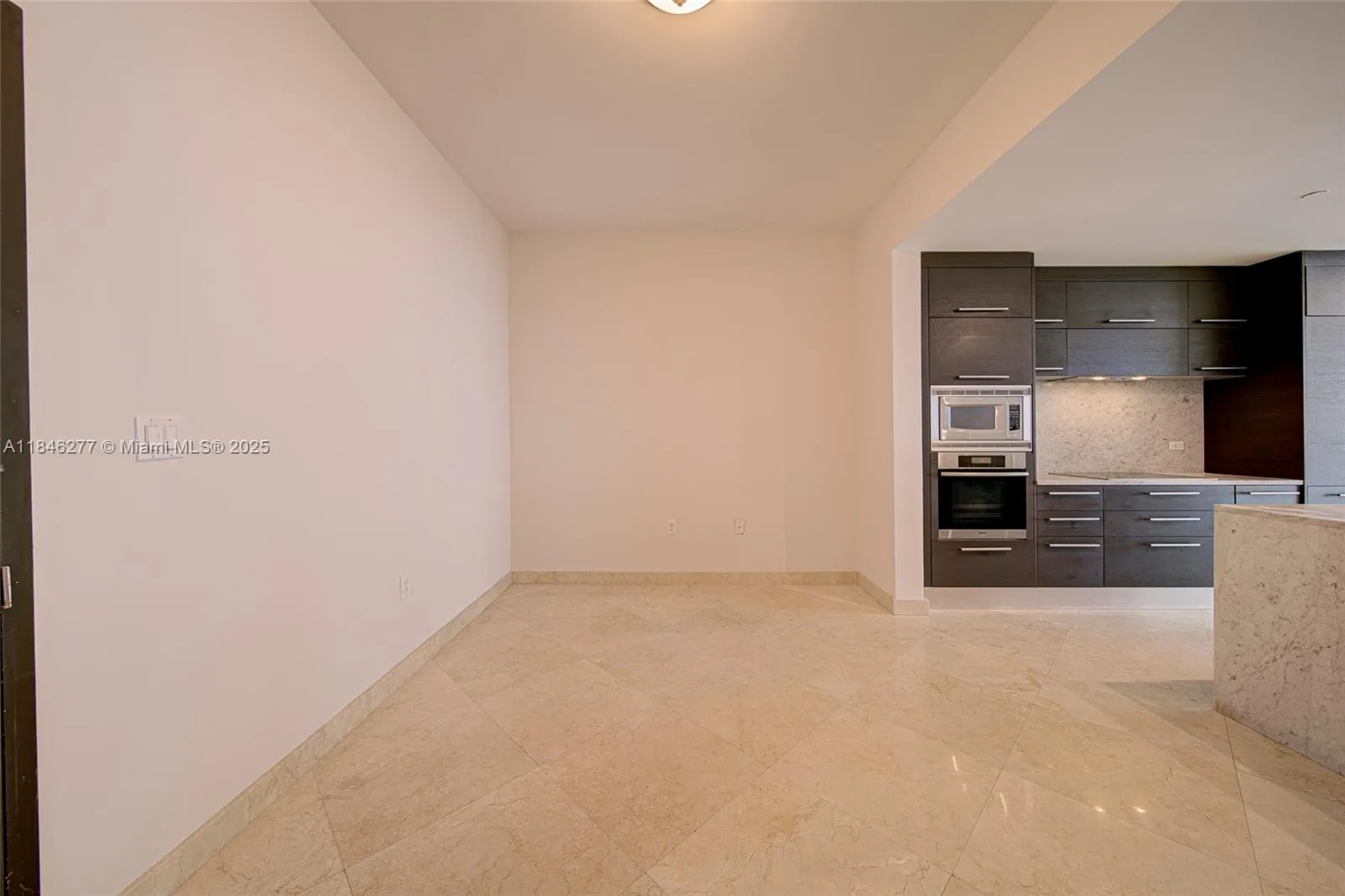 900 Biscayne Blvd # 5203, Miami, FL 33132 photo 11